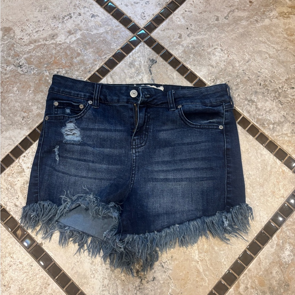 Frayed Denim Shorts EUC